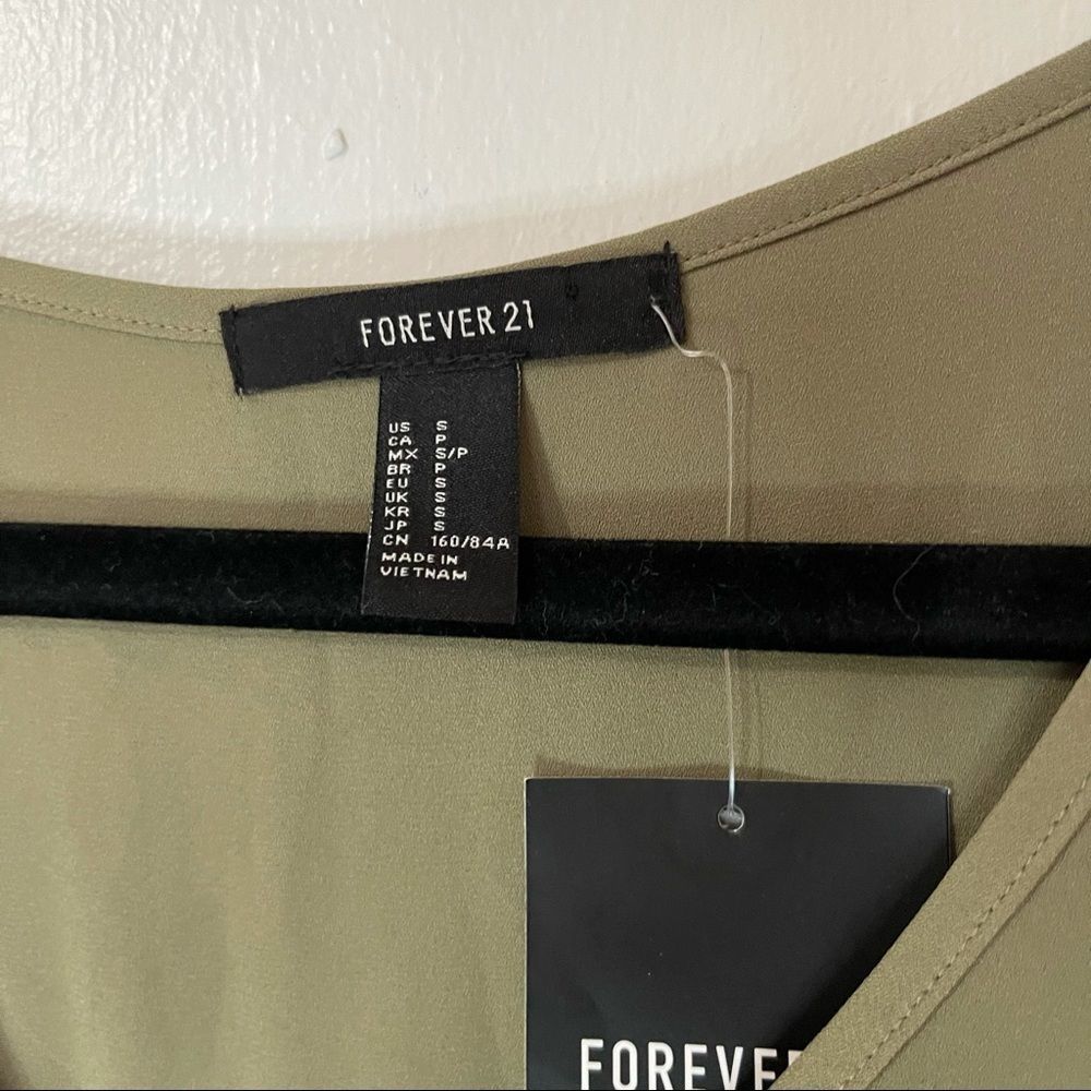 Green Long Sleeve Shirt Forever 21 - Picture 2 of 6